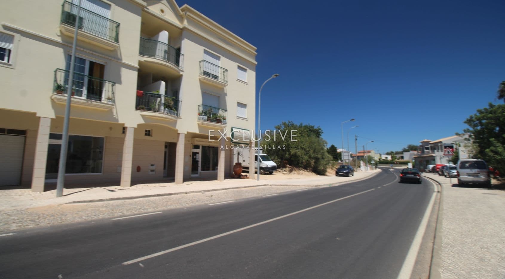 Great Opportunity Urban Plot to develop in the center of Almancil, near Qta do Lago-1