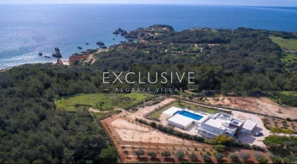 Large ocean front villa with 5 bedrooms near Alvor-1