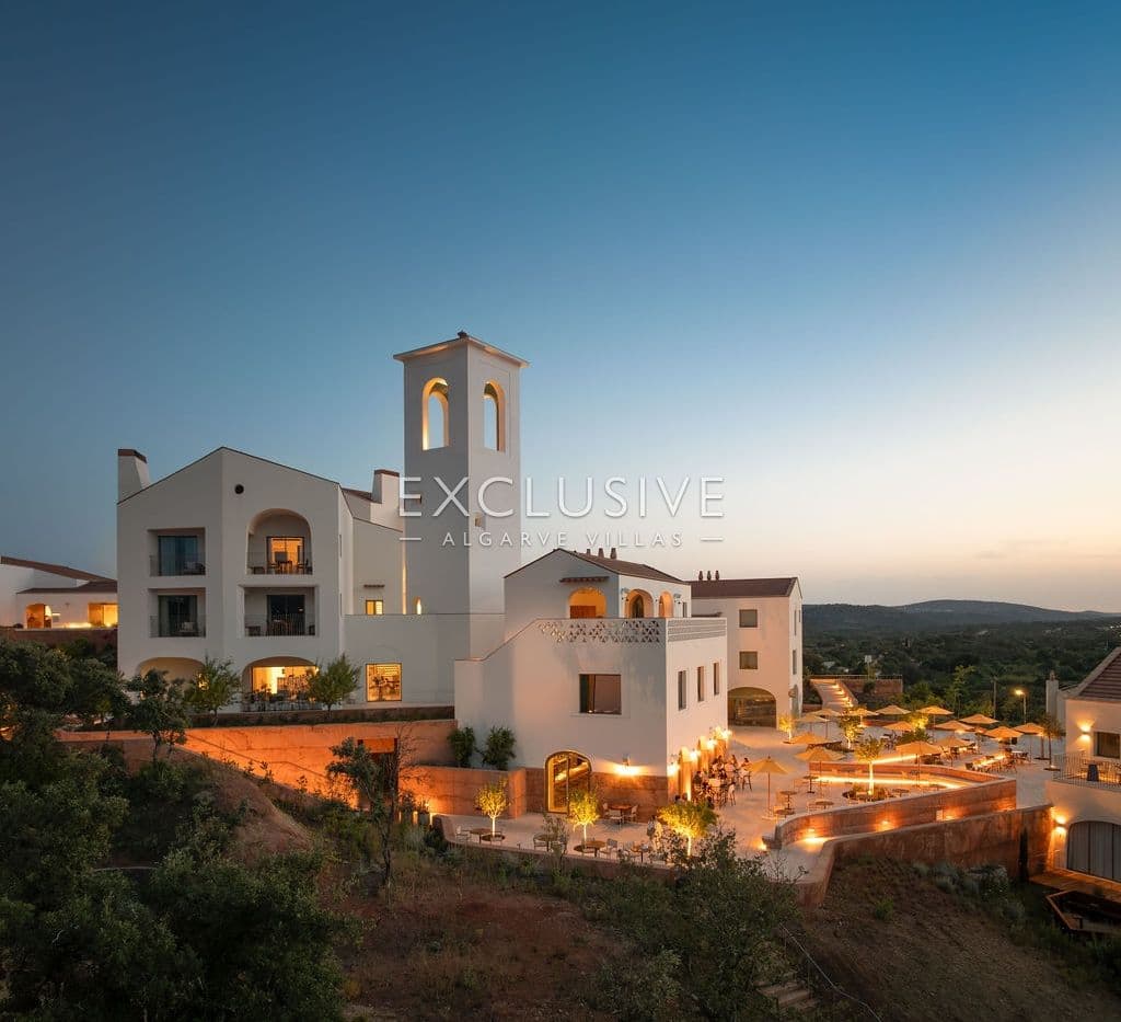 Luxury Serviced 2 bedroom Golf Apartments Loule, Algarve-1