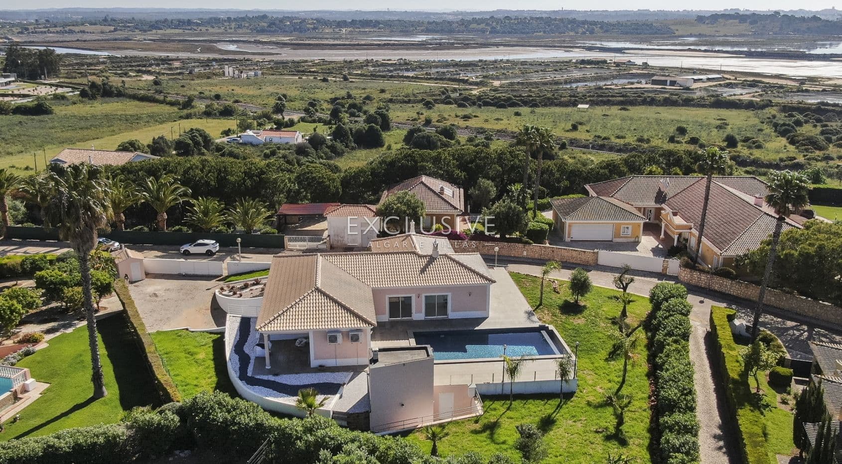 Charming 3 Bedroom Villa near the Estuary in Lagos (Algarve)-1