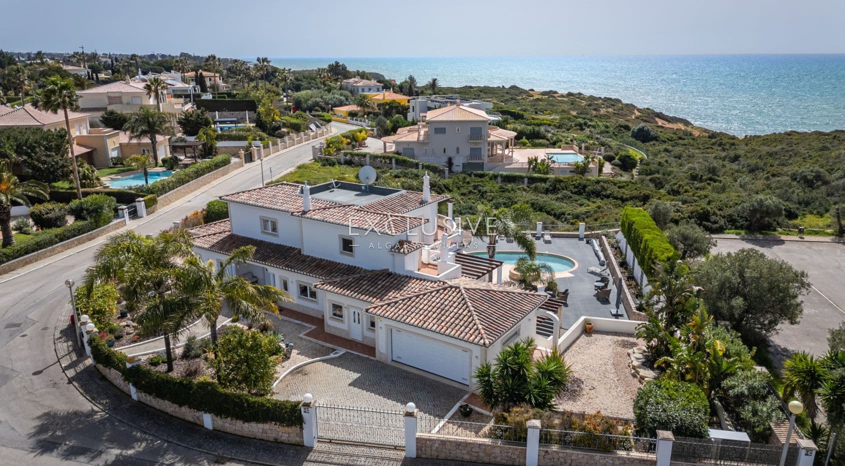 4+3 bedroom first line ocean front villa with cliff and sea views Carvoeiro, Algarve-1