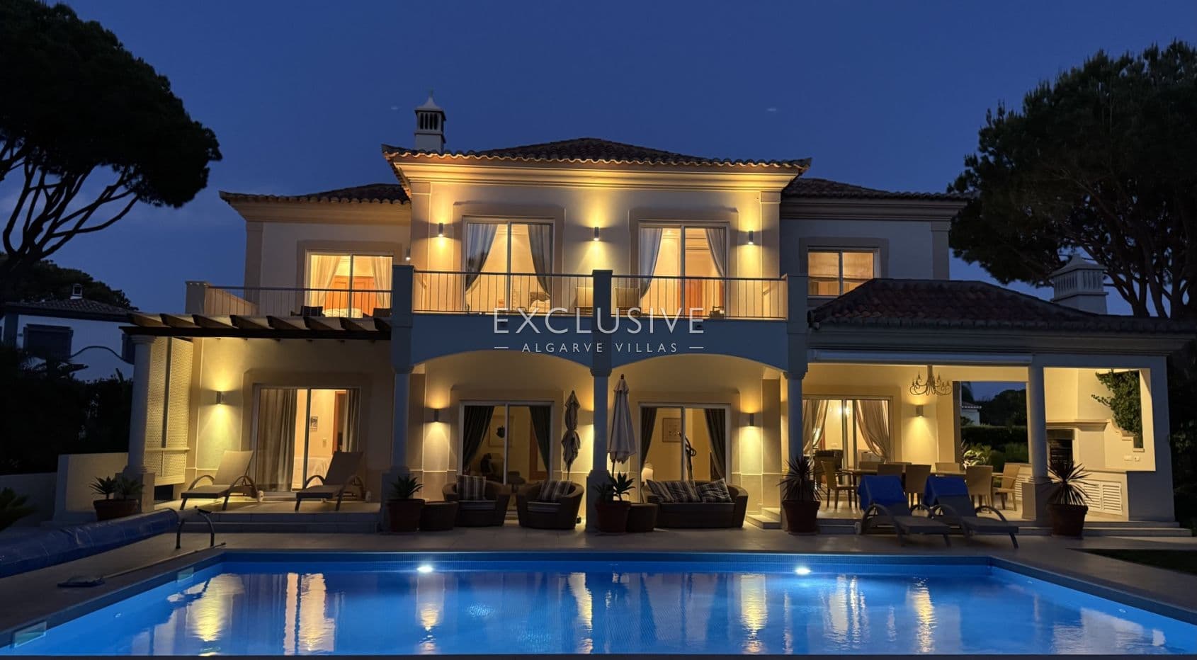 4 Bedroom Villa with Private Golf Access in Vila Sol Resort Vilamoura Central Algarve-1