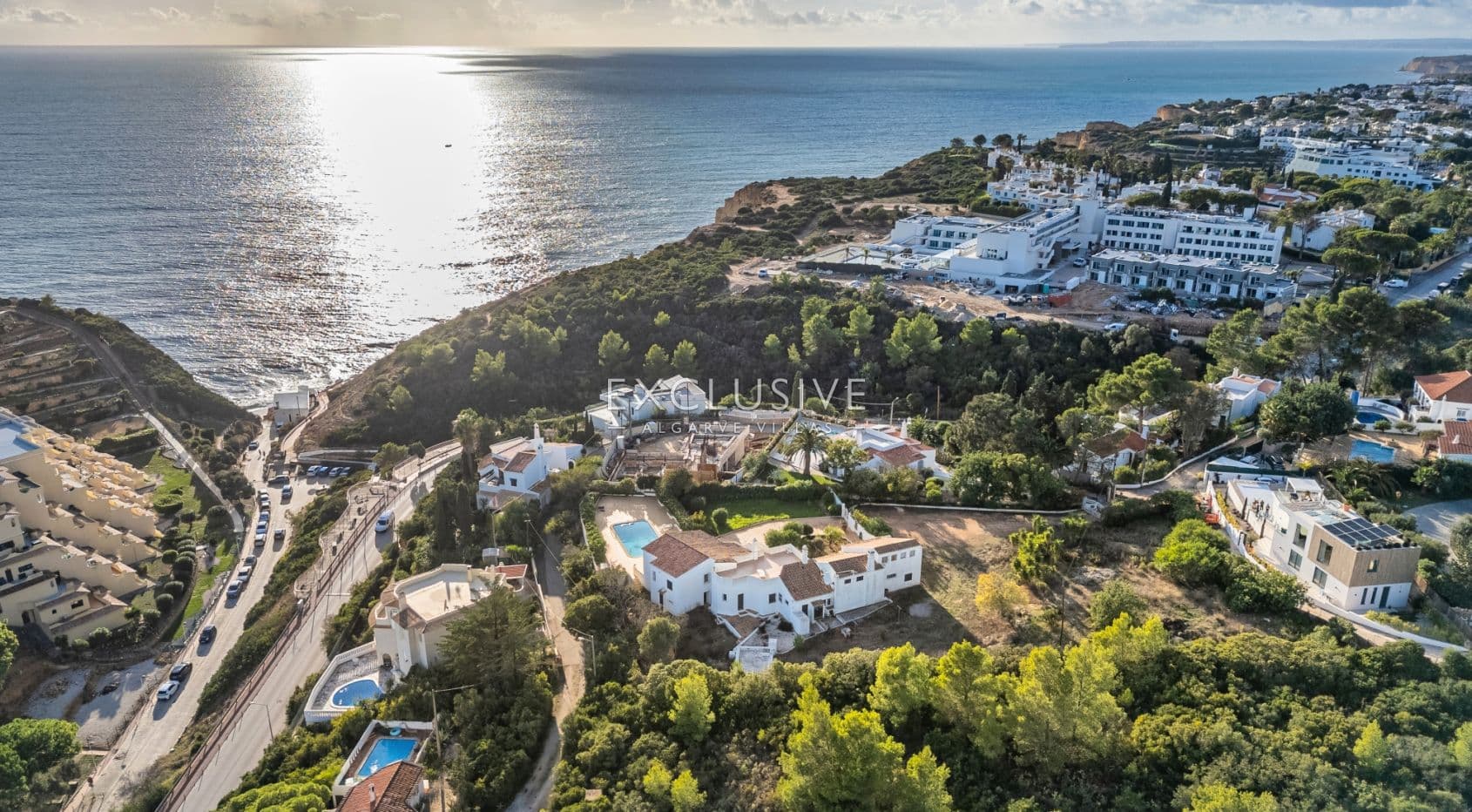 House with big plot to renovate close to the beach in Carvoeiro-1