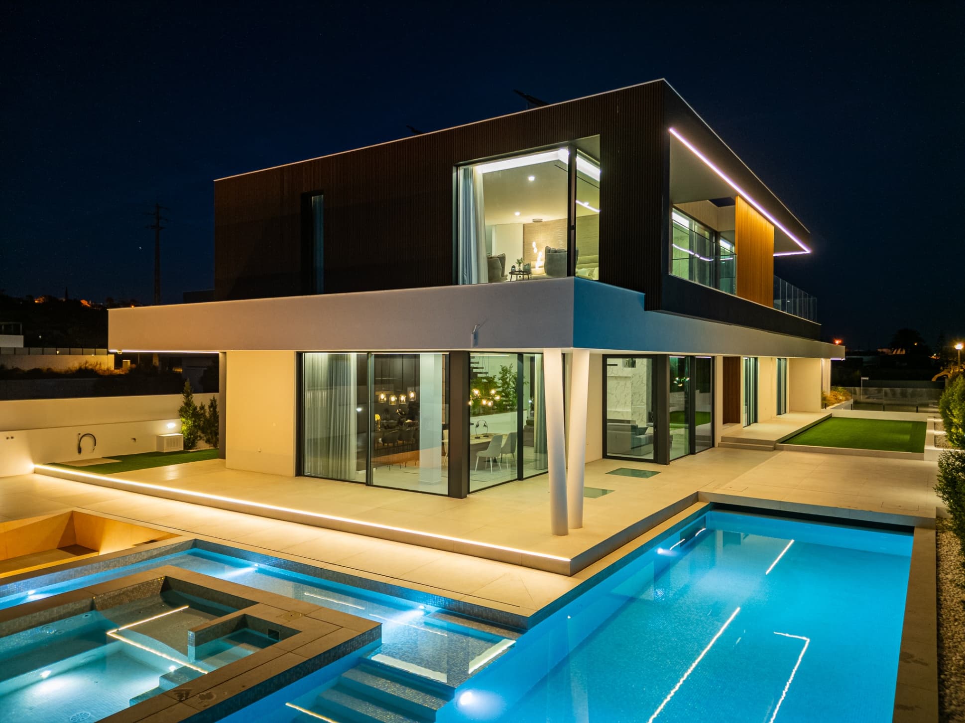 How International Buyers Purchase a Luxury Algarve Villa From Abroad in 2026