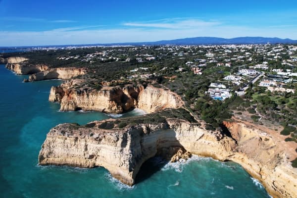 How Much Is My Property Worth in the Algarve? Understanding Market Valuation