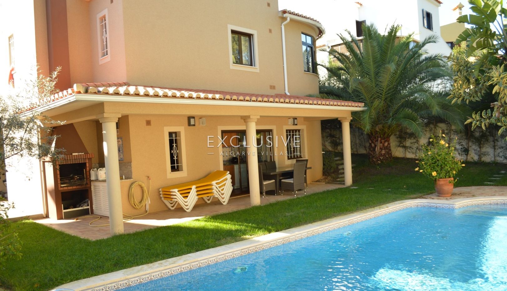 Spacious villa with very high quality interiors in Lagos Center