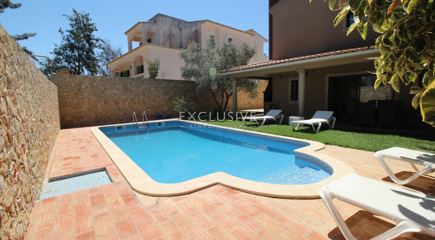 Spacious villa with very high quality interiors in Lagos Center