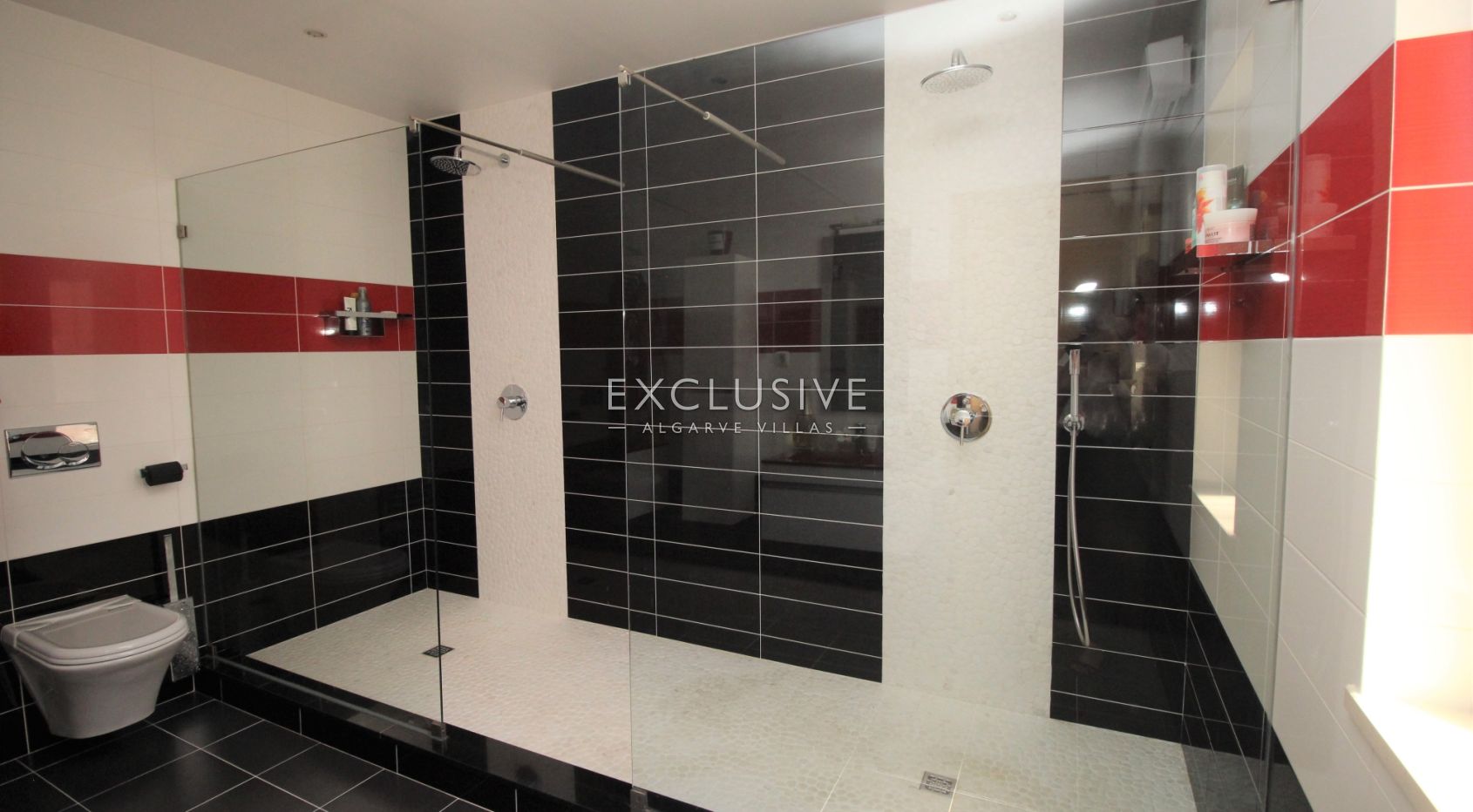 Spacious villa with very high quality interiors in Lagos Center