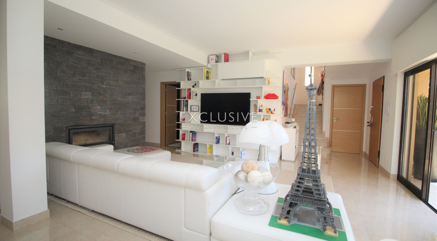 Spacious villa with very high quality interiors in Lagos Center