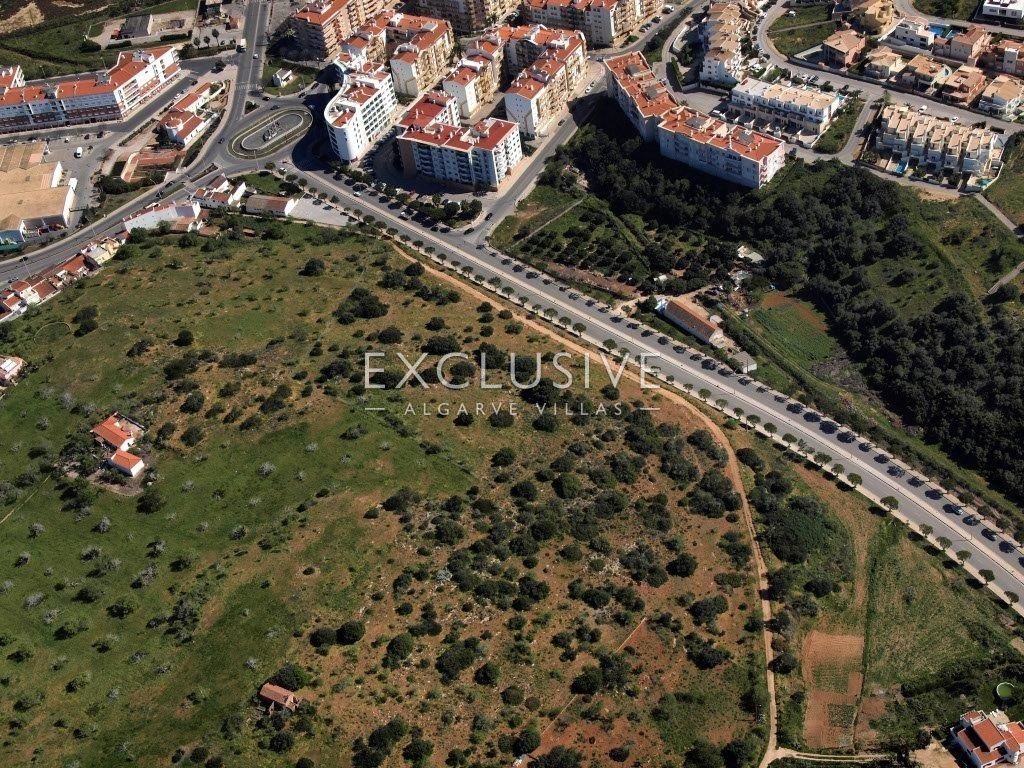 Plots for the building of apartments, walking distance to the centre of lagos algarve