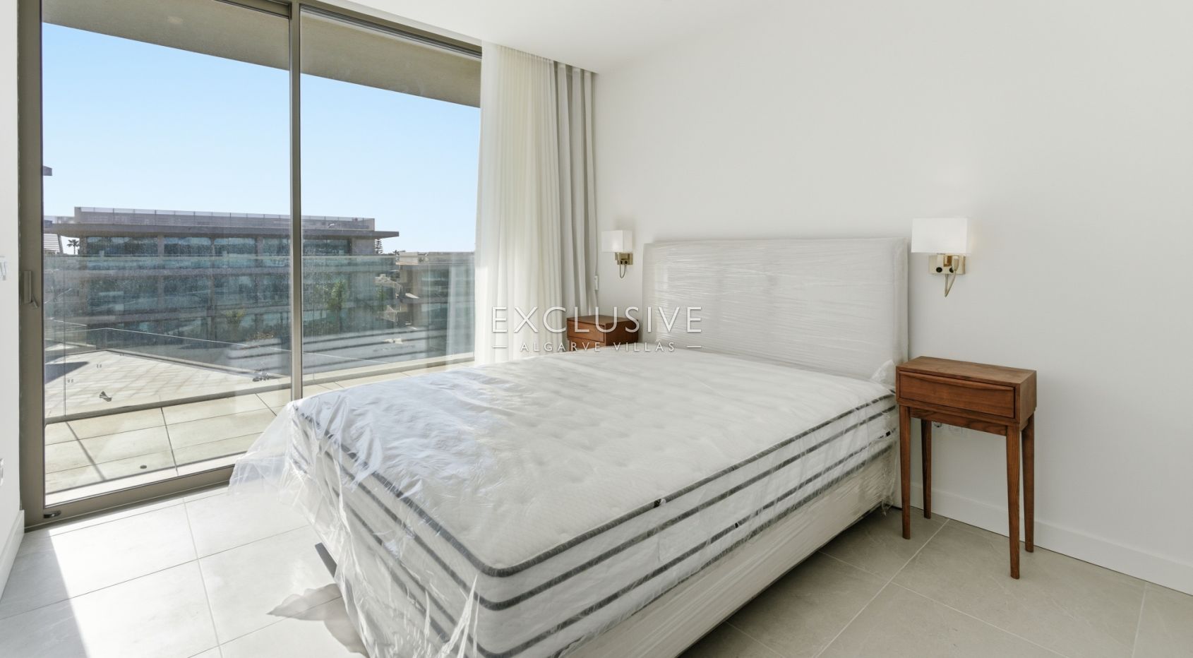 Fantastic 2 bedroom apartments, luxury resort, in Carvoeiro, Algarve