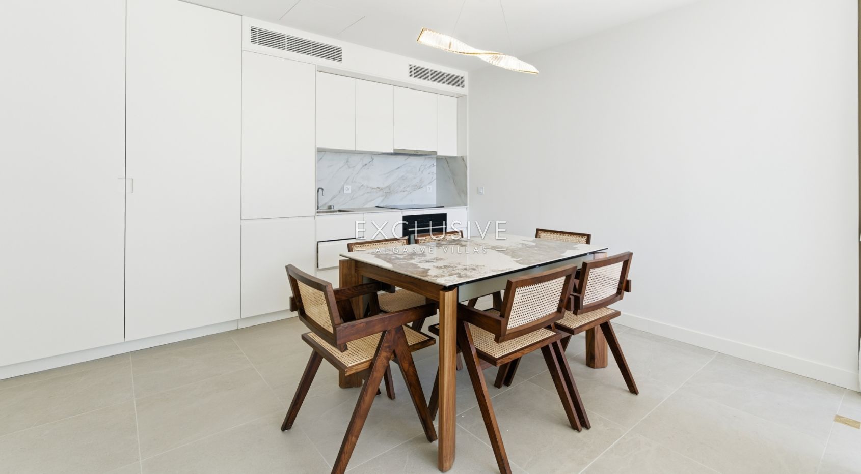 Fantastic 2 bedroom apartments, luxury resort, in Carvoeiro, Algarve