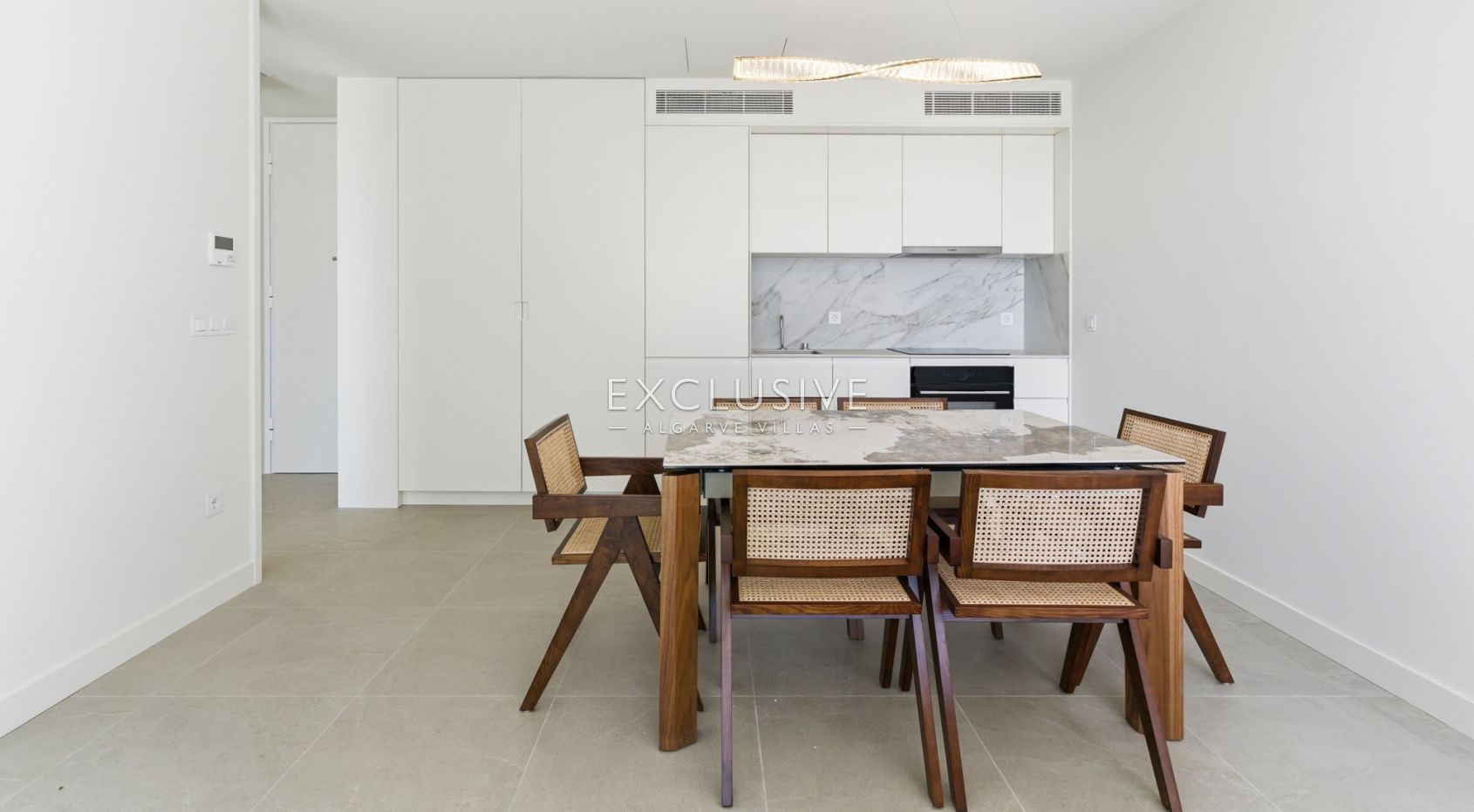 Fantastic 2 bedroom apartments, luxury resort, in Carvoeiro, Algarve