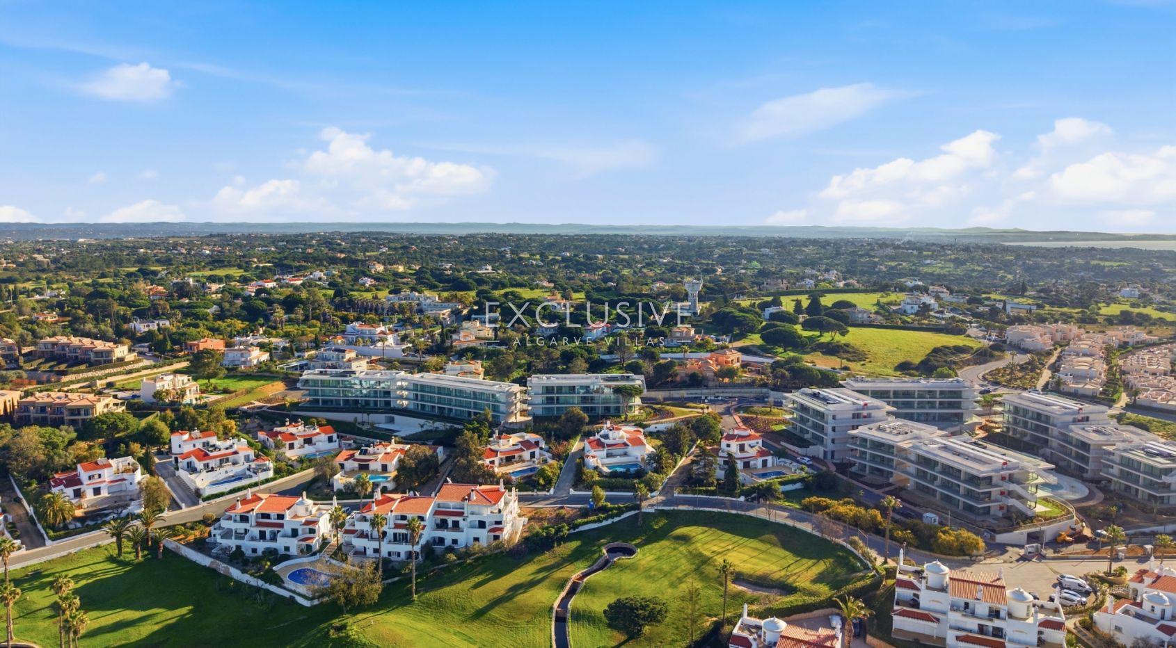 Fantastic 2 bedroom apartments, luxury resort, in Carvoeiro, Algarve