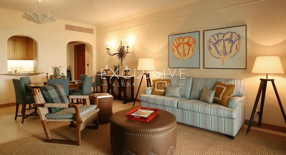 Fantastic 2 bedrooms apartment, overlooking golf course, Albufeira, Algarve