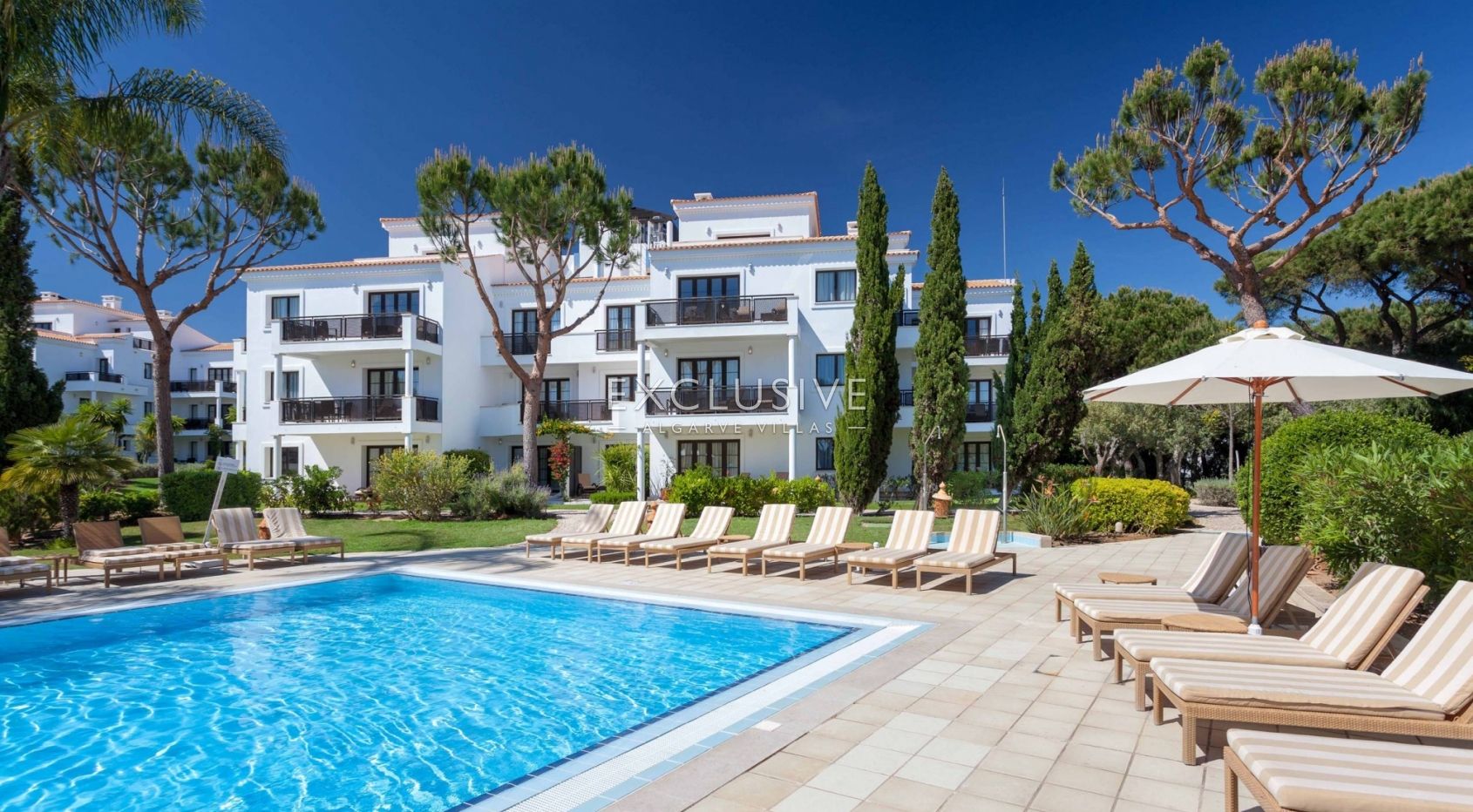 3 bedroom apartments in golf resort, walking distance to the beach, in Albufeira, Algarve