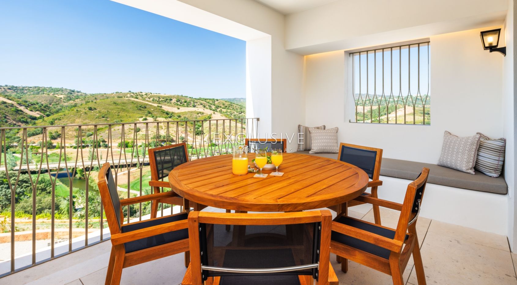 Luxury Serviced 2 bedroom Golf Apartments Loule, Algarve