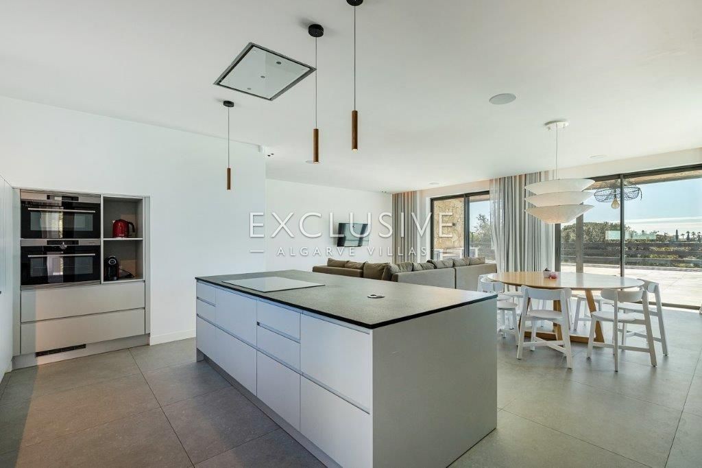 Package deal of 2 contemporary villas with equestrian centre in Central Algarve-Portugal