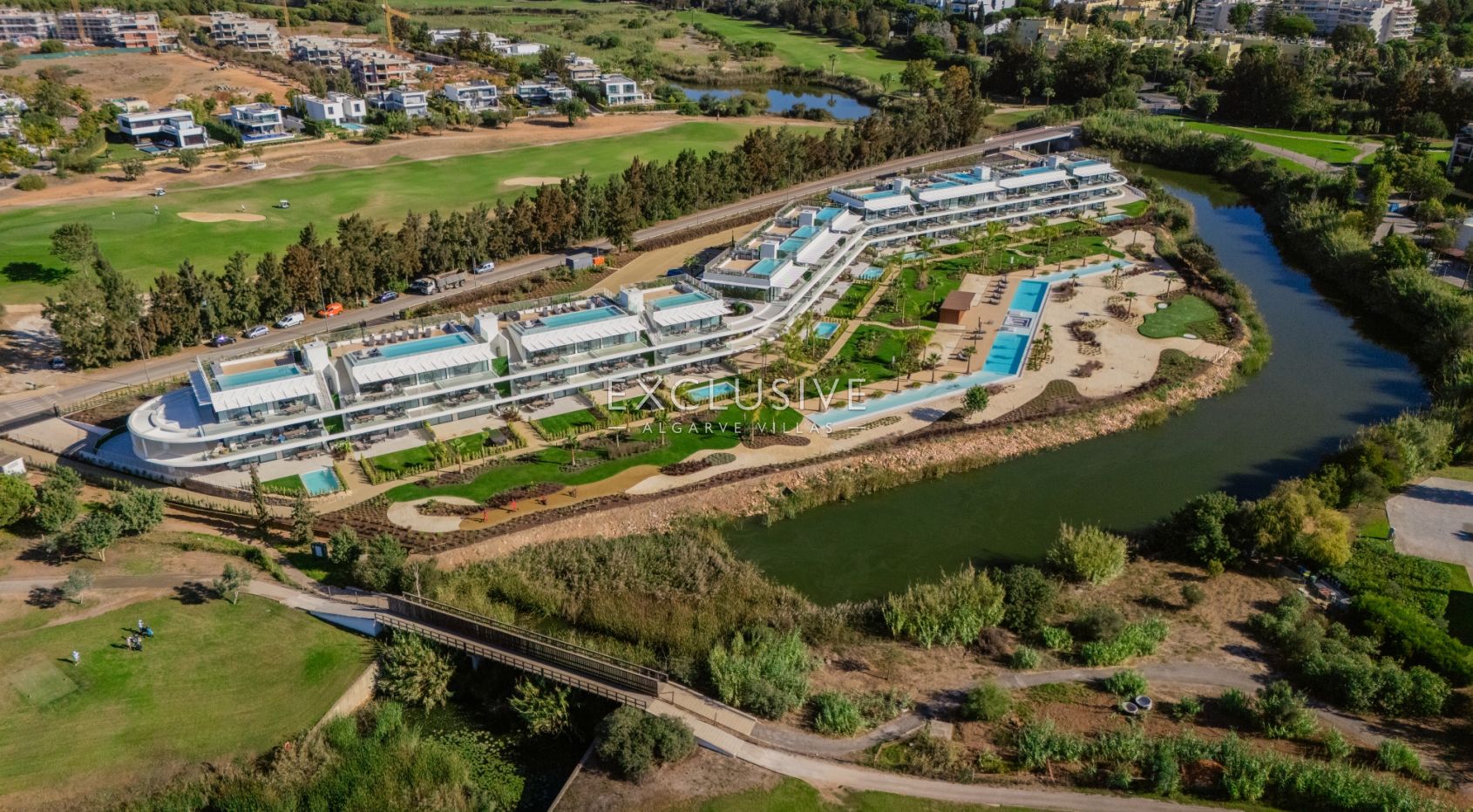 Buy luxury 3 Bedroom contemporary penthouse in Vilamoura with golf and ocean views