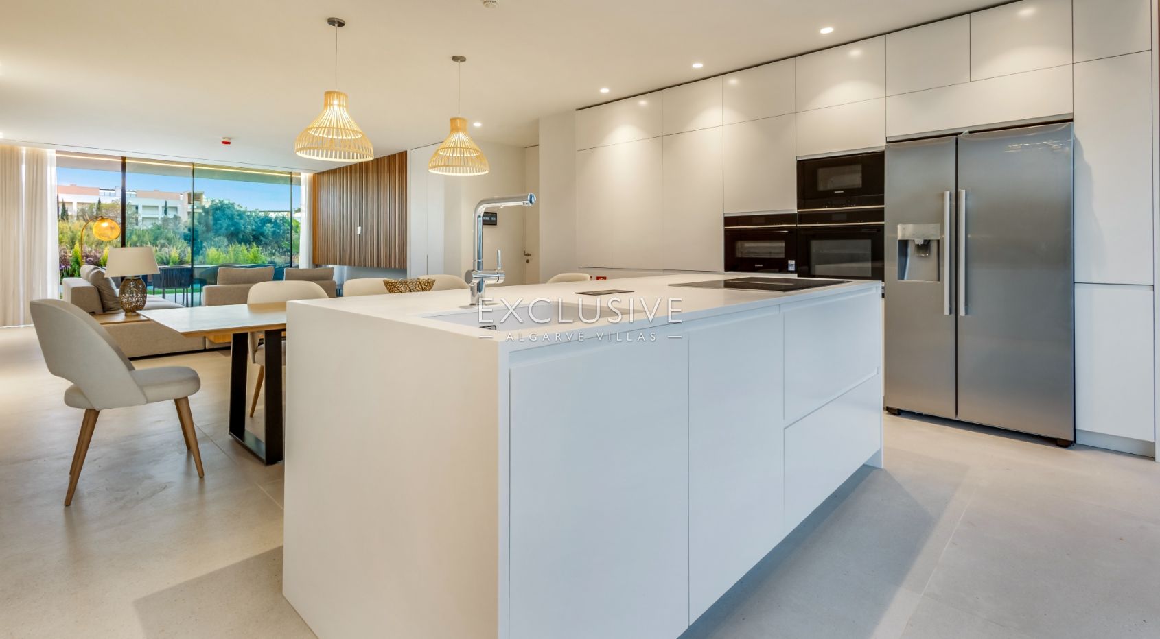 Buy luxury 3 Bedroom contemporary penthouse in Vilamoura with golf and ocean views
