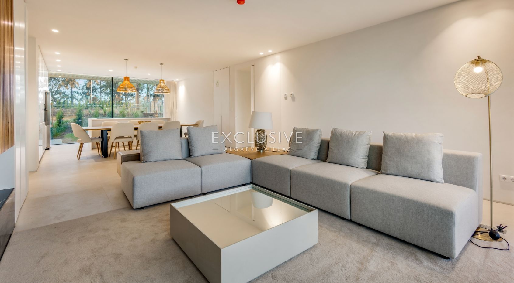 Buy luxury 3 Bedroom contemporary penthouse in Vilamoura with golf and ocean views