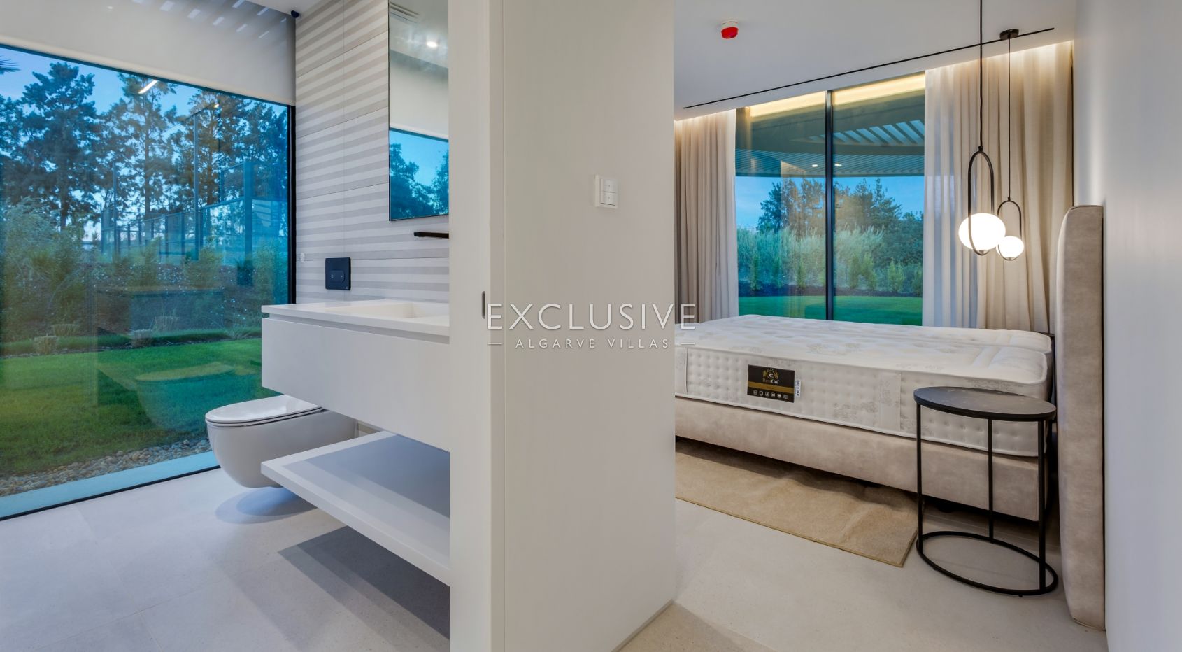 Buy luxury 3 Bedroom contemporary penthouse in Vilamoura with golf and ocean views