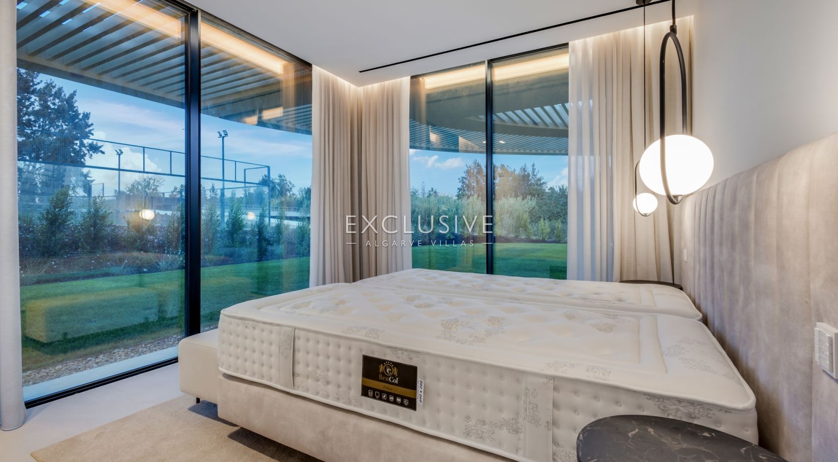 Buy luxury 3 Bedroom contemporary penthouse in Vilamoura with golf and ocean views