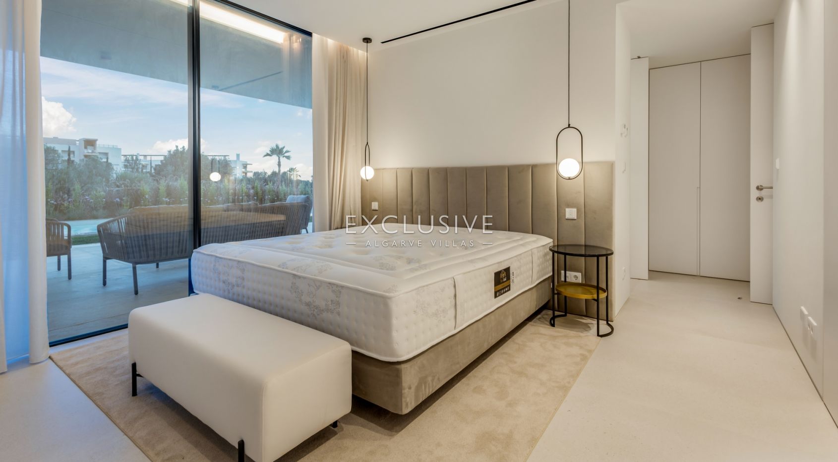 Buy luxury 3 Bedroom contemporary penthouse in Vilamoura with golf and ocean views