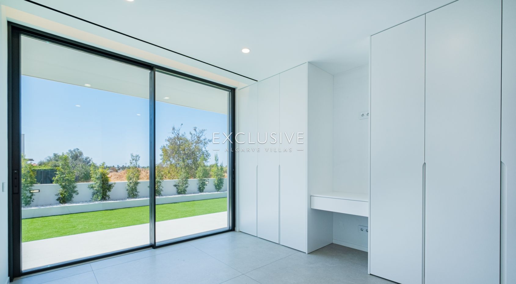 Modern Villa near Gale beach and Salgados Golf Algarve