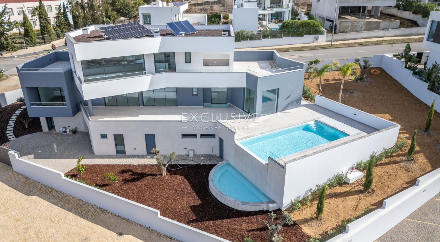 4 bedroom Modern Villa with stunning views in Lagos, Algarve