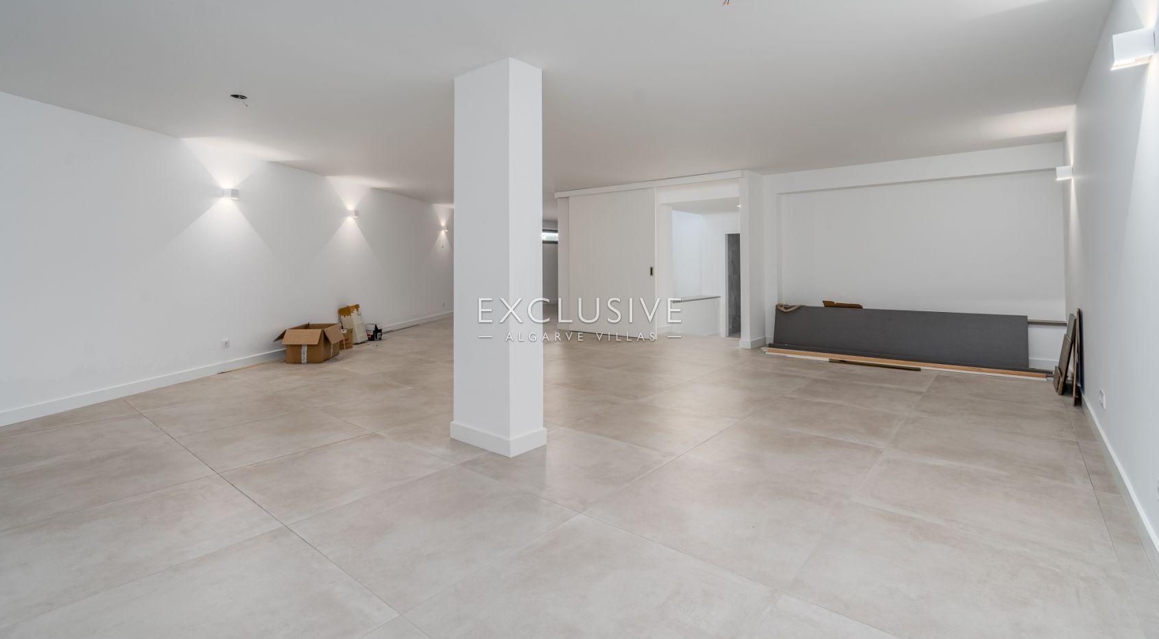 4 bedroom Modern Villa with stunning views in Lagos, Algarve