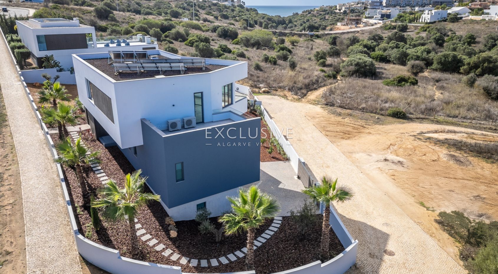 4 bedroom Modern Villa with stunning views in Lagos, Algarve