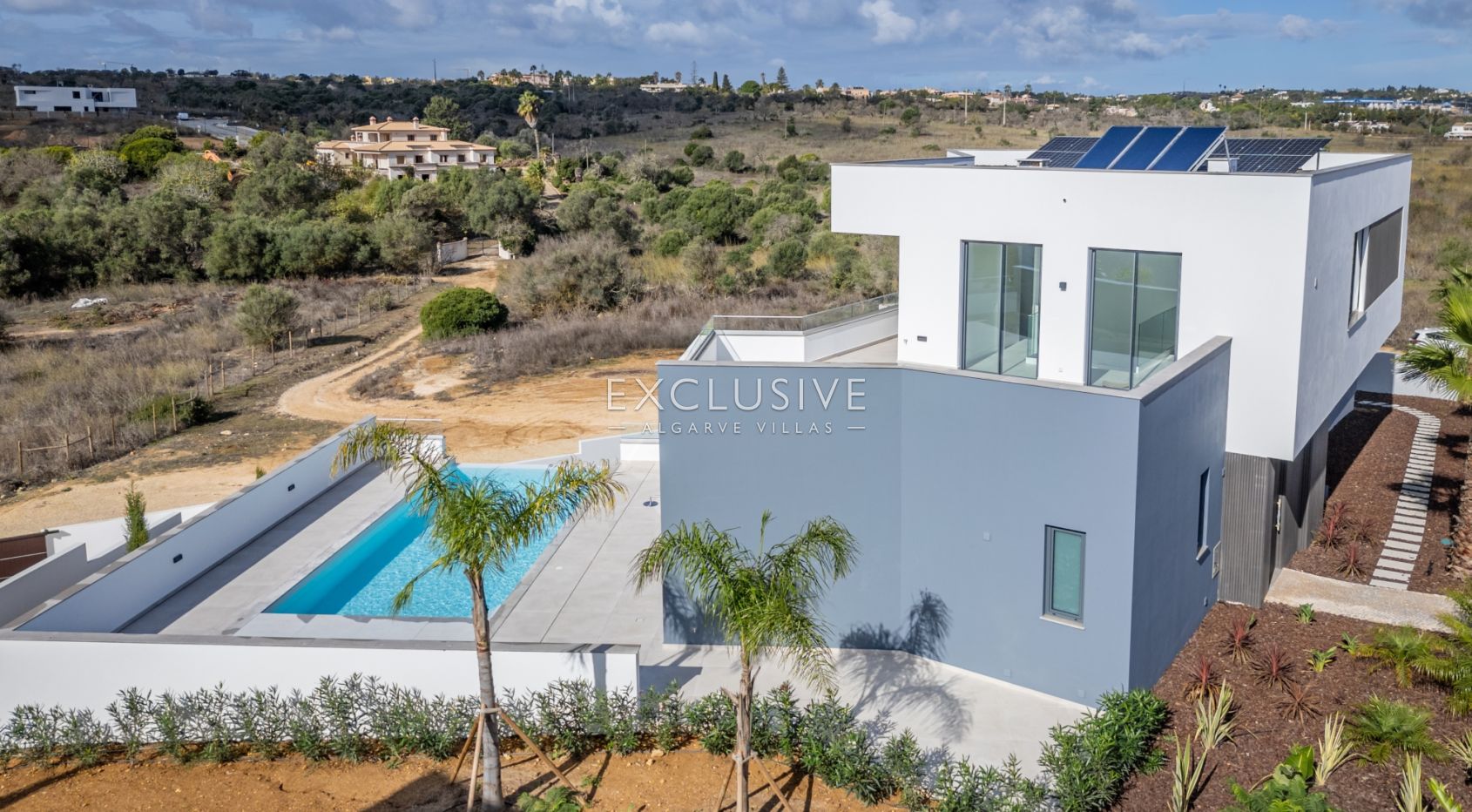 4 bedroom Modern Villa with stunning views in Lagos, Algarve