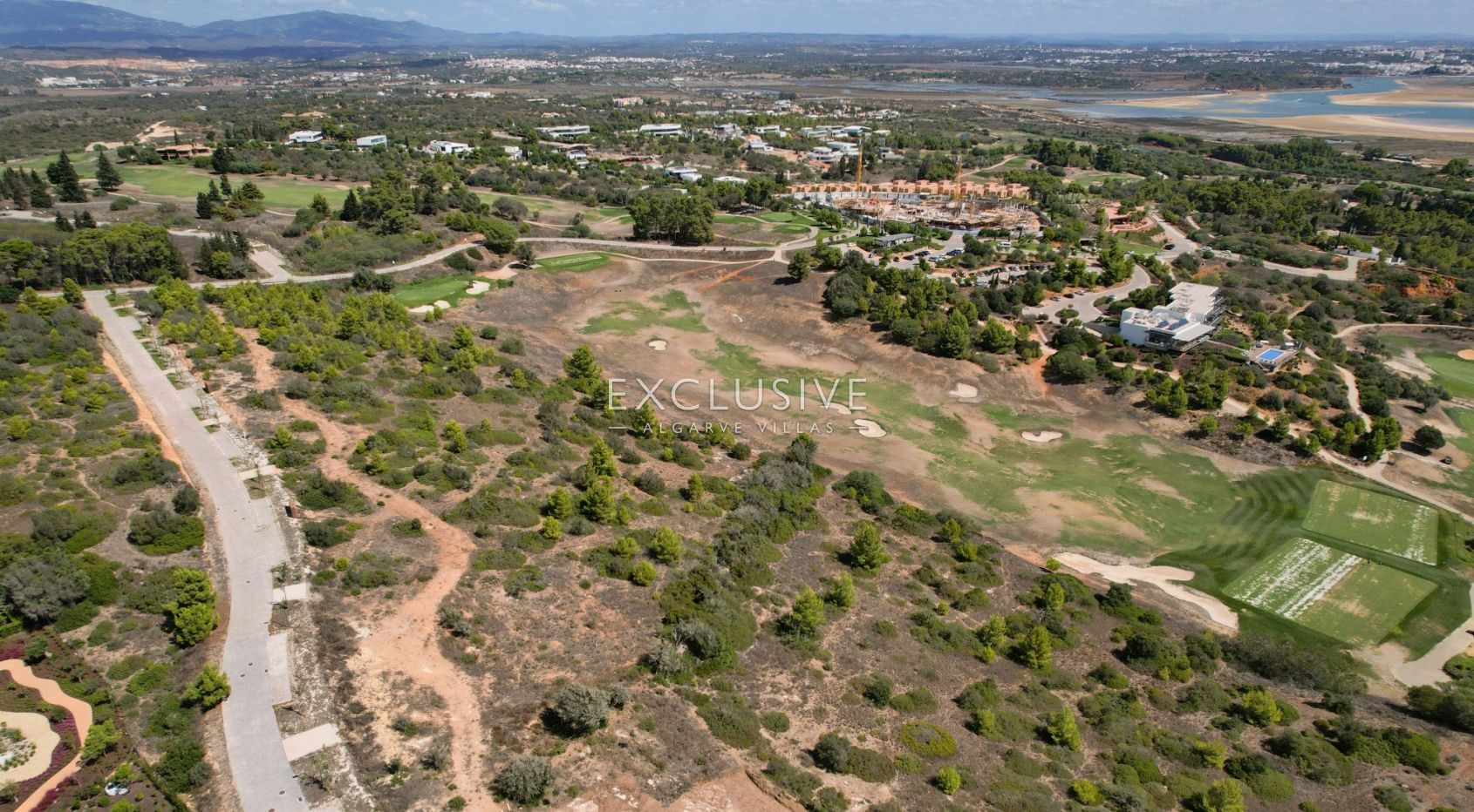 Plot for construction, stunning sea views, on Palmares golf course, Lagos, Algarve