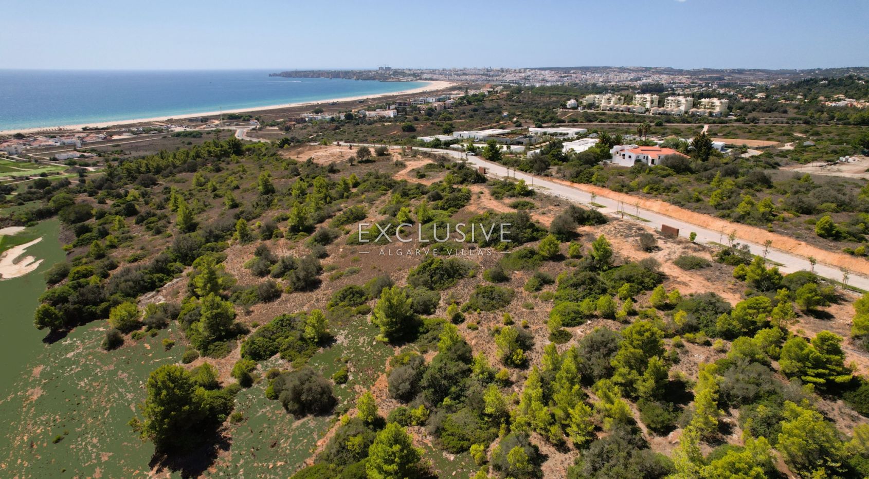 Plot for construction, stunning sea views, on Palmares golf course, Lagos, Algarve