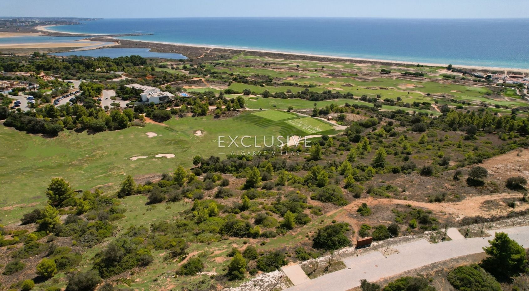 in Lagos (Algarve), Palmares golf course, building plot for large villa with ocean view