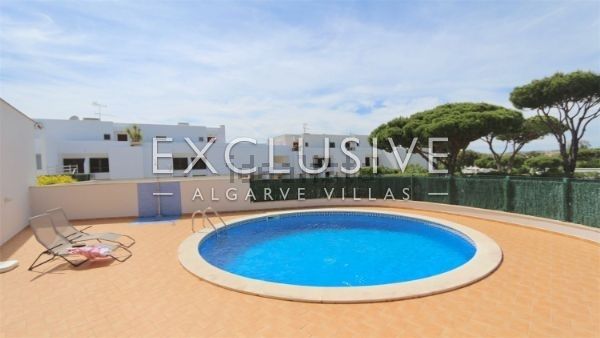 Spacious attached villa in Vilamoura