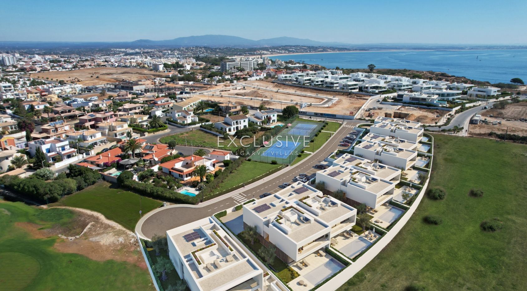 Luxurious Modern Villas in Prime Lagos Location with Stunning Sea Views