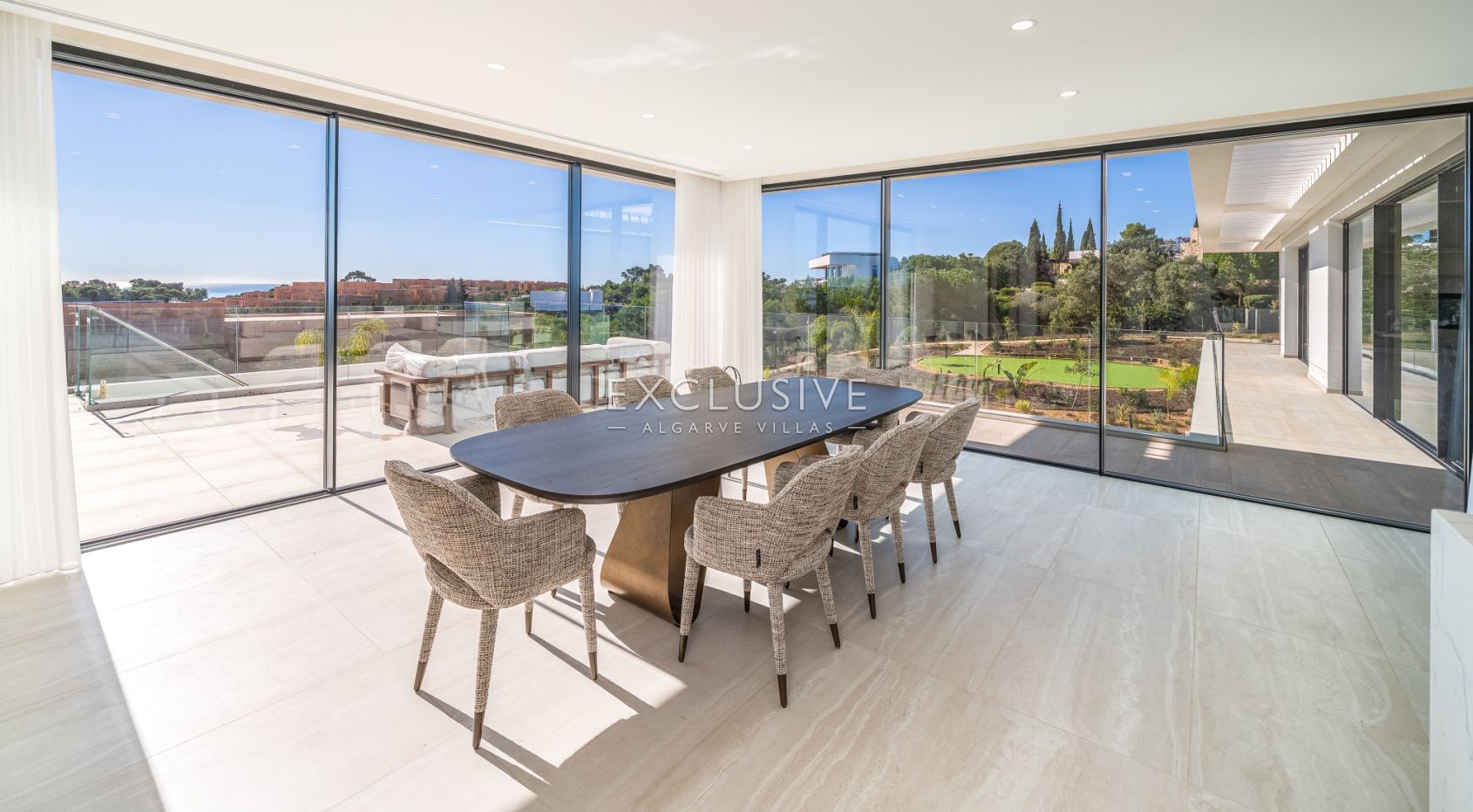 Buy 4 bedroom contemporary villa with golf and ocean views on Palmares golf course Lagos Algarve