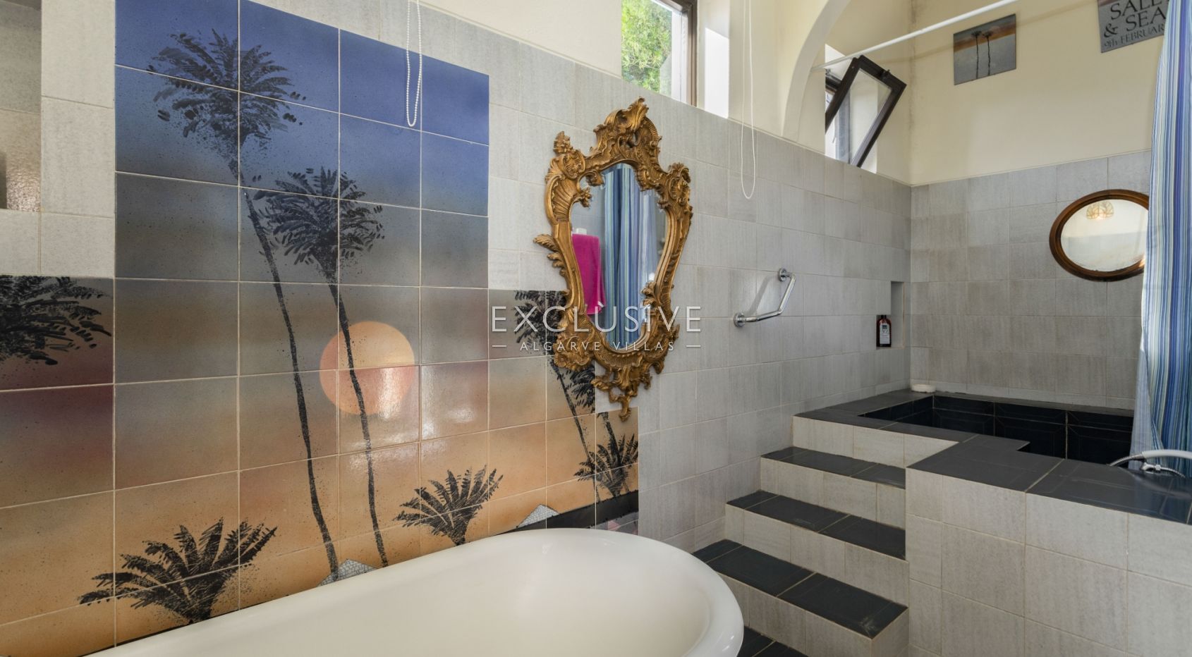 Secluded ocean view property on big plot in the heart of Carvoeiro