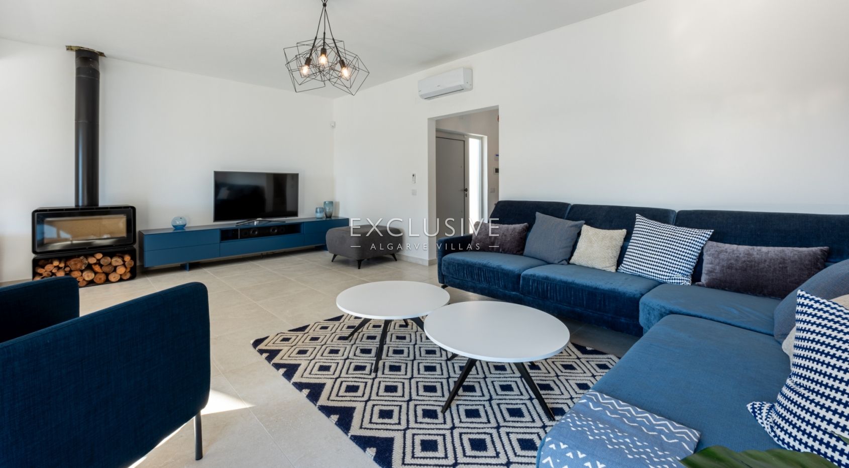 Newly refurbished five bedroom villa Fonte Santa, Golden Triangle, Algarve