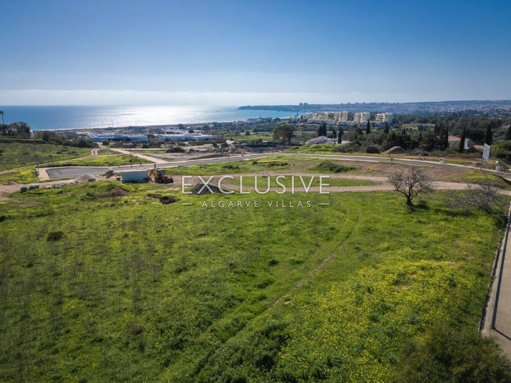 Large building plots with open sea views in Lagos, Algarve
