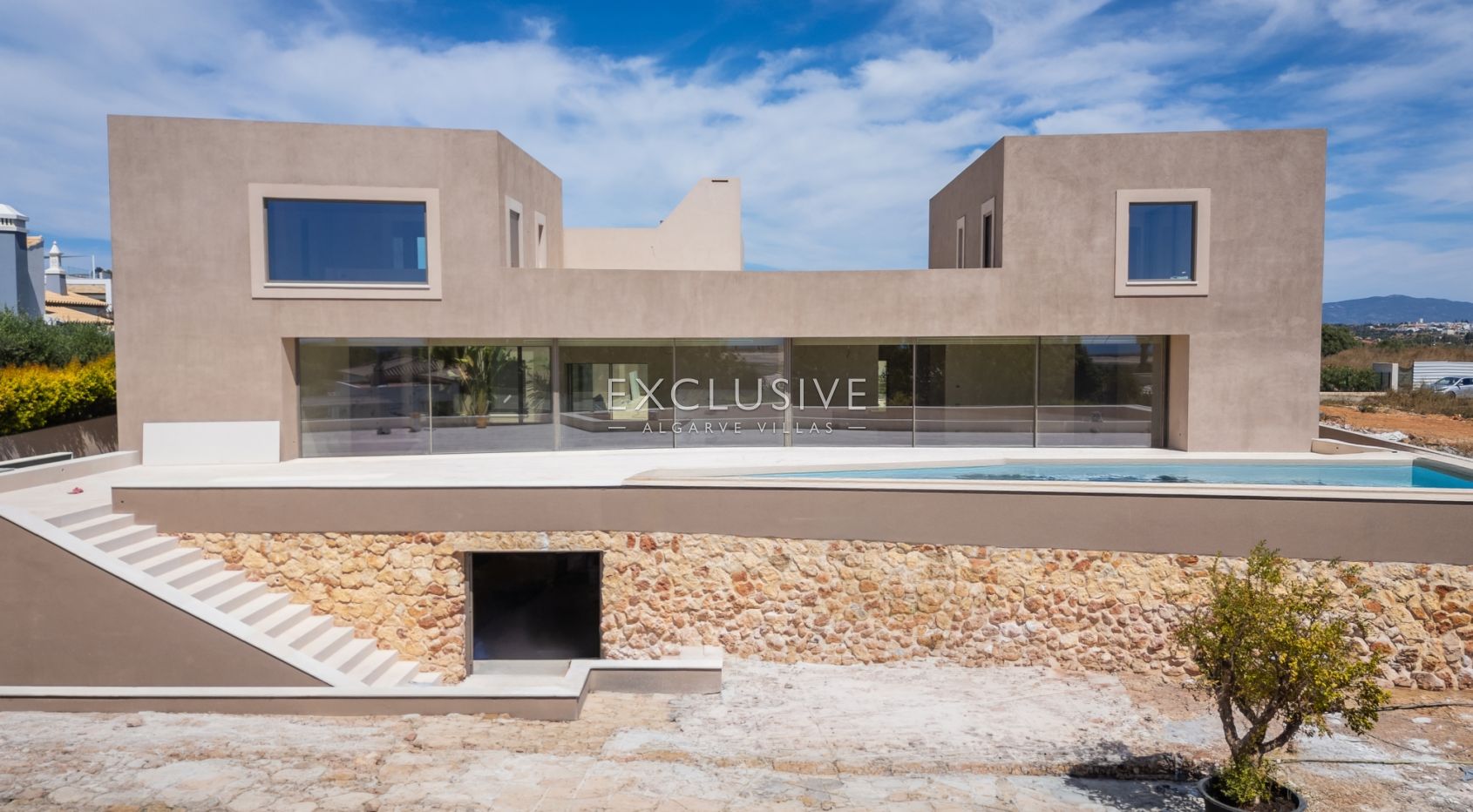 Contemporary luxury Mediterranean villa with stunning sea views in Lagos, Algarve