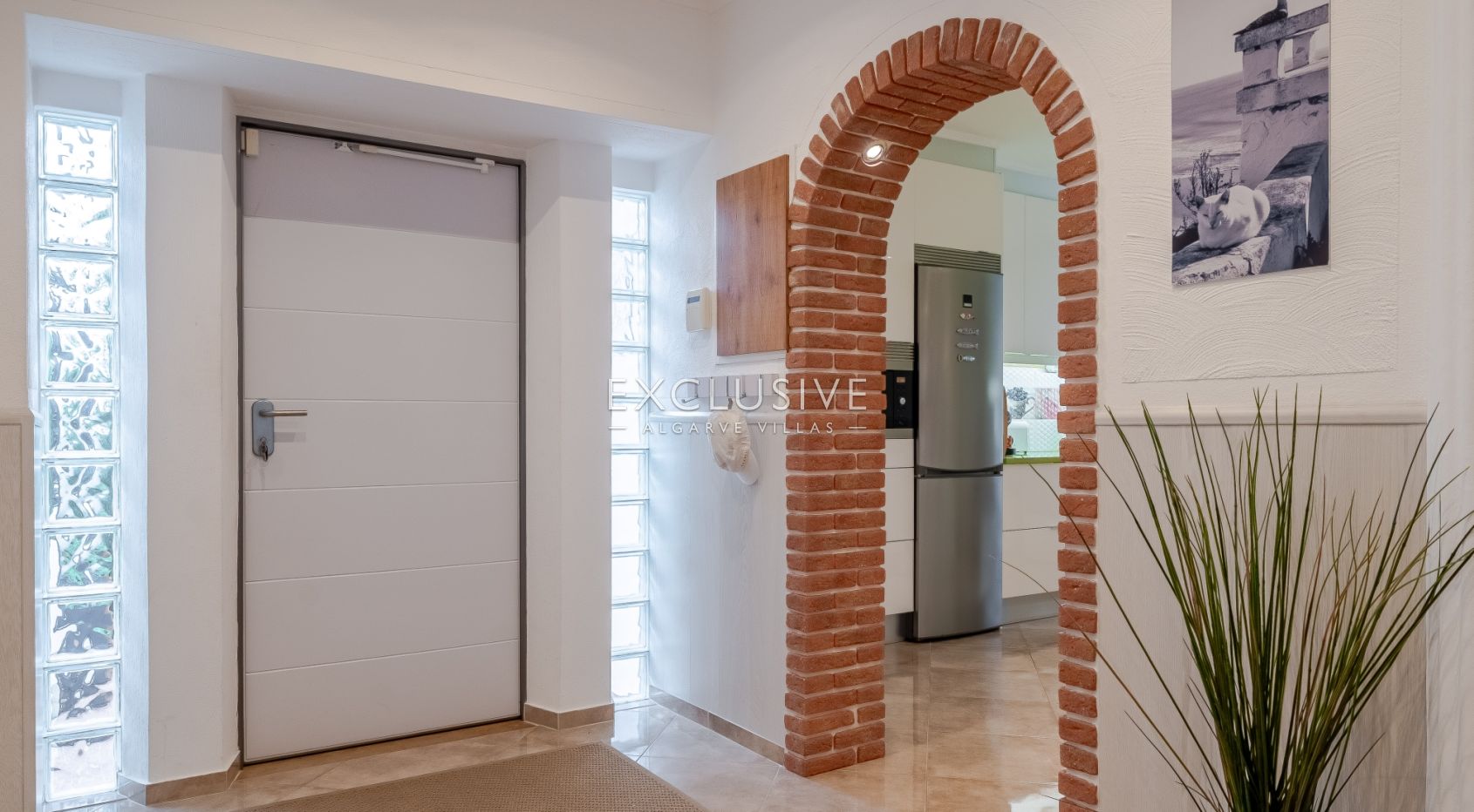 Charming four bedroom villa with sea view in Albufeira, Algarve