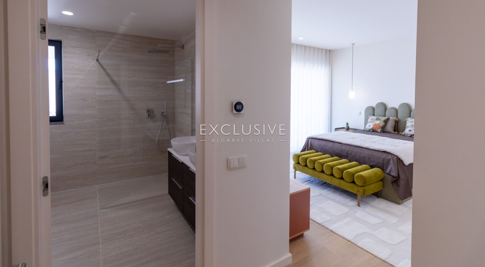 Luxury Condominium, 2 bedroom apartment with pool, close to the beach, Ferragudo, Algarve