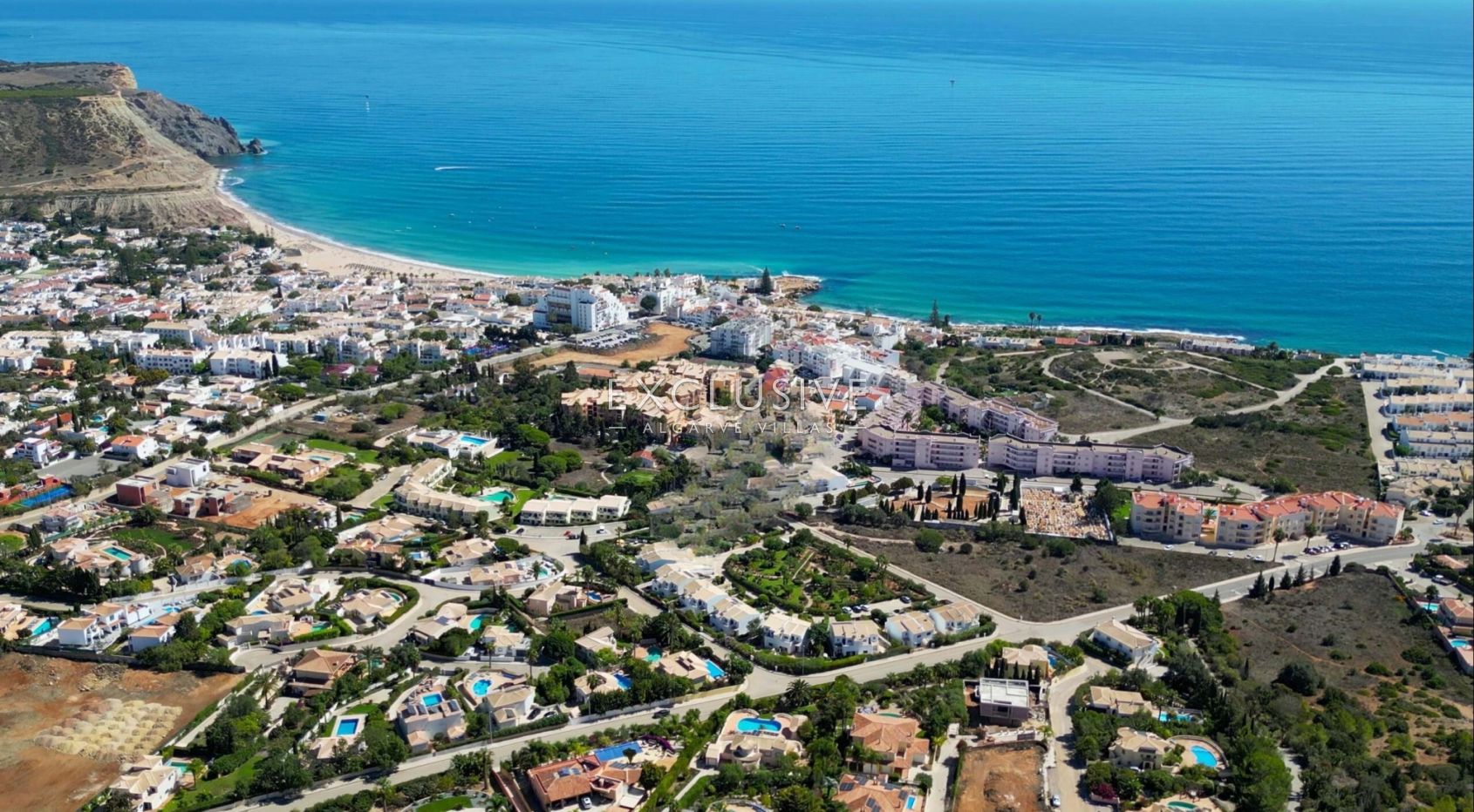 12 Exclusive Semi-Detached Villas with Sea Views in Praia da Luz - Lagos, Algarve