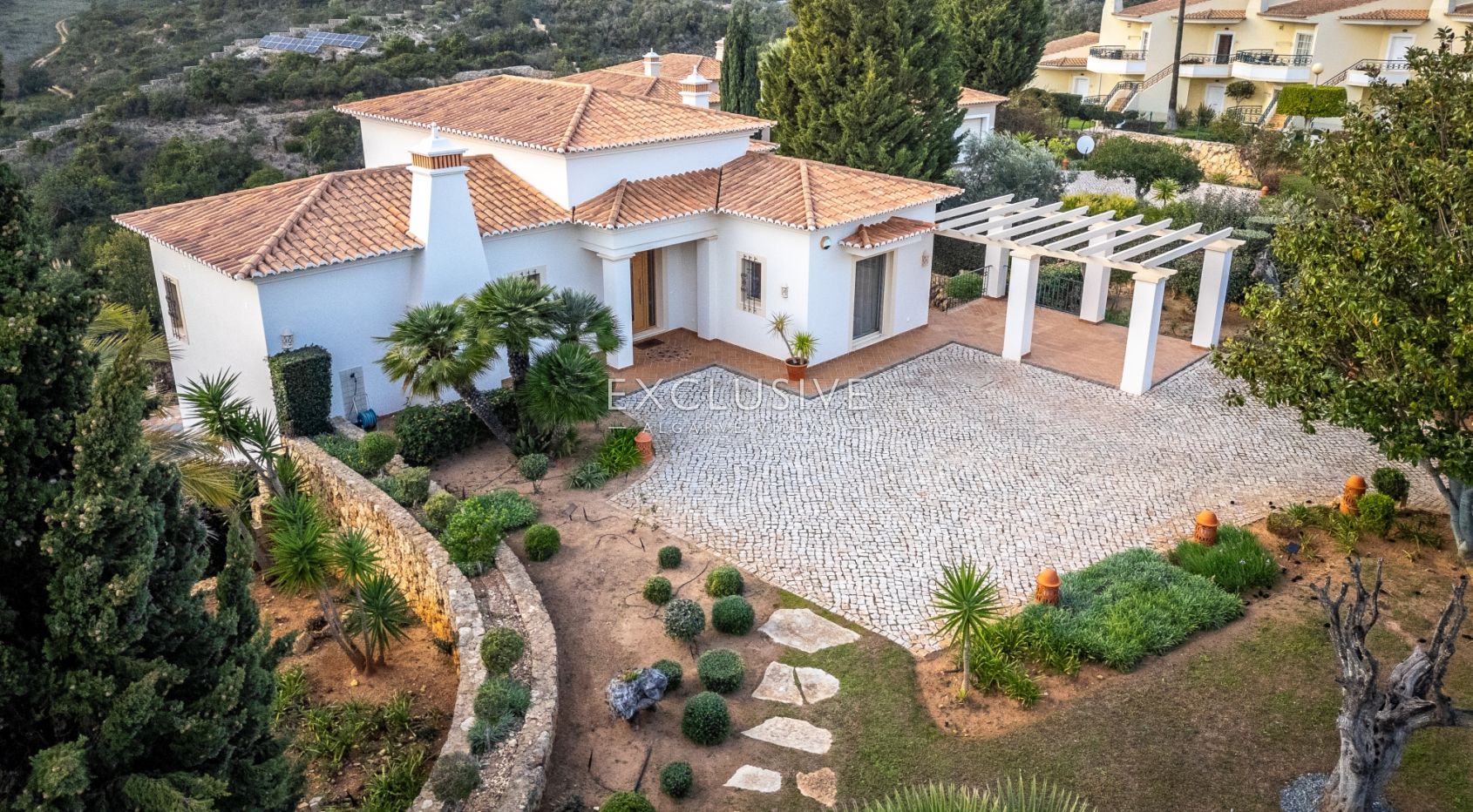Mediterranean style 3+2 bedroom villa near the ocean in Carvoeiro