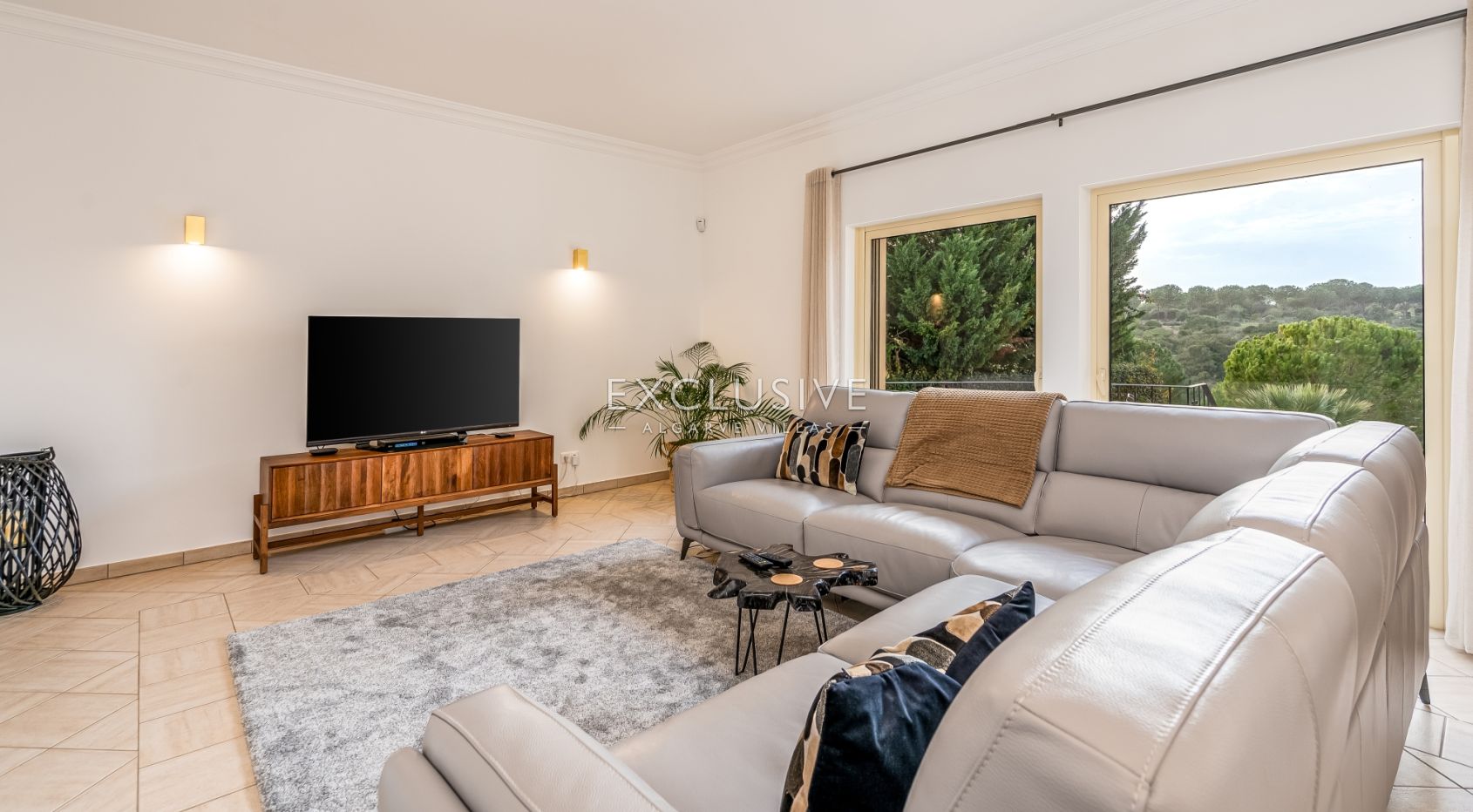 Mediterranean style 3+2 bedroom villa near the ocean in Carvoeiro