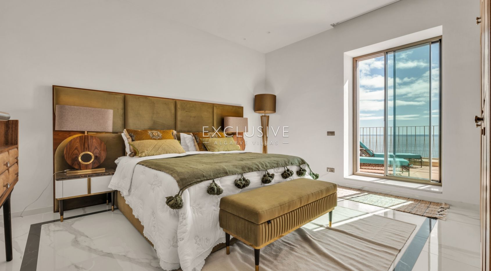 Ocean front 8 bed villa with private island in Lagos, Algarve, Portugal