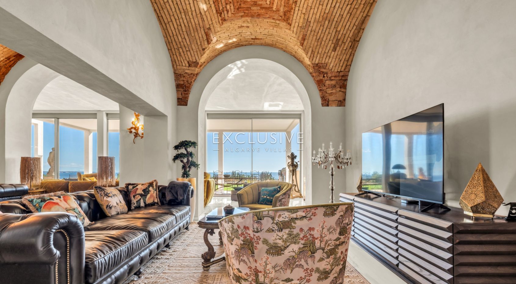 Ocean front 8 bed villa with private island in Lagos, Algarve, Portugal